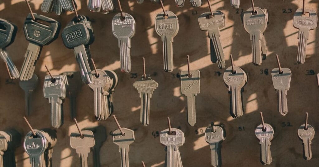 emergency locksmith tips locked out